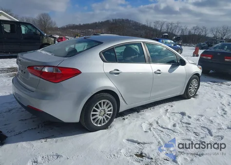 2016 Kia Forte Lx z USA, uszkodzony, nr VIN KNAFK4A6XG5612117